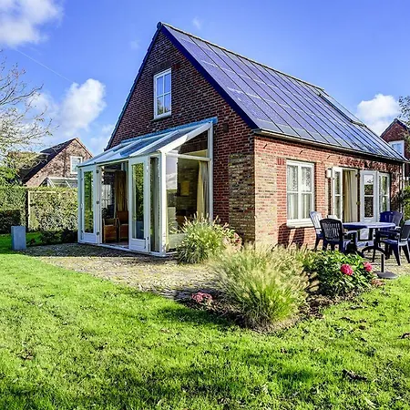 Holiday home Vesting De Bronsbergen