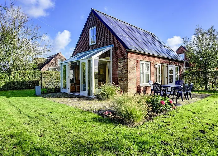 Holiday home Vesting De Bronsbergen